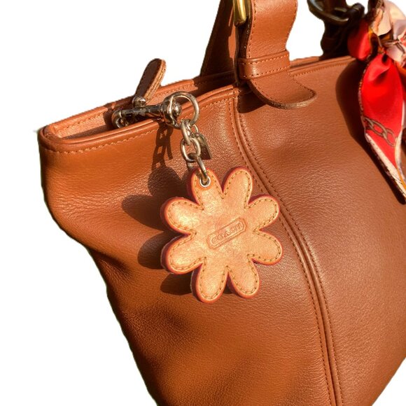 Vintage Coach y2k Signature Daisy Denim Flower Bag Charm - Picture 5 of 6